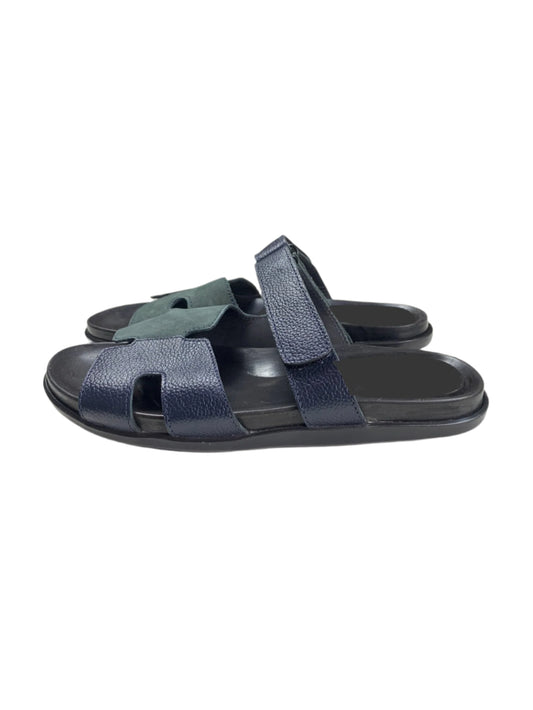 DUAL ESSENCE LEATHER SLIDES