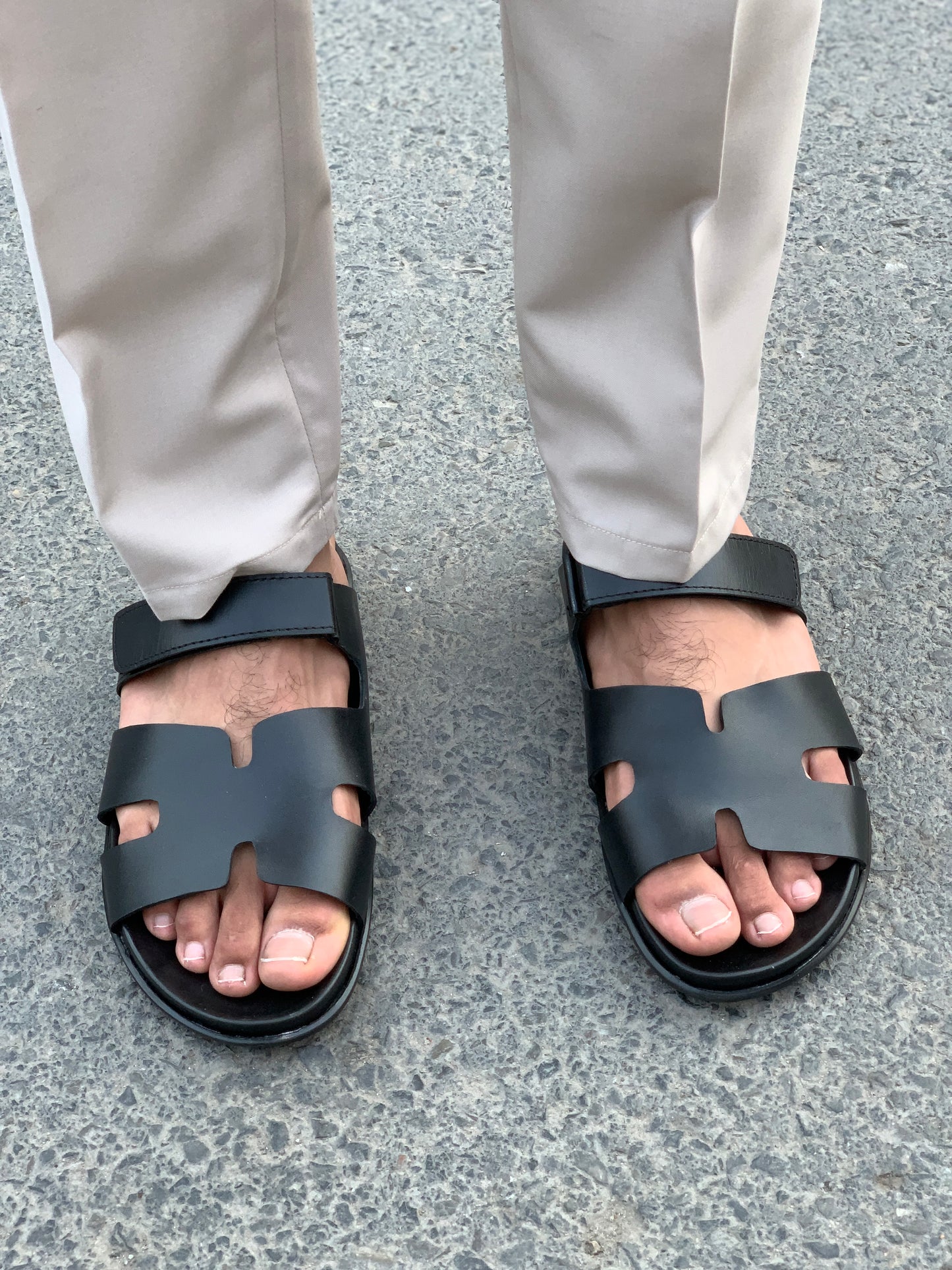 BLACK LEATHER SLIDES